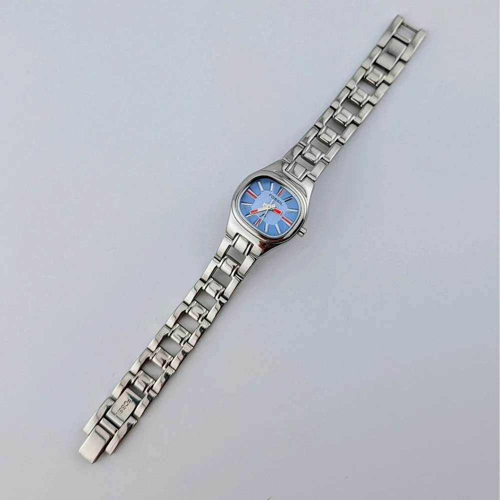 Fossil f2 es